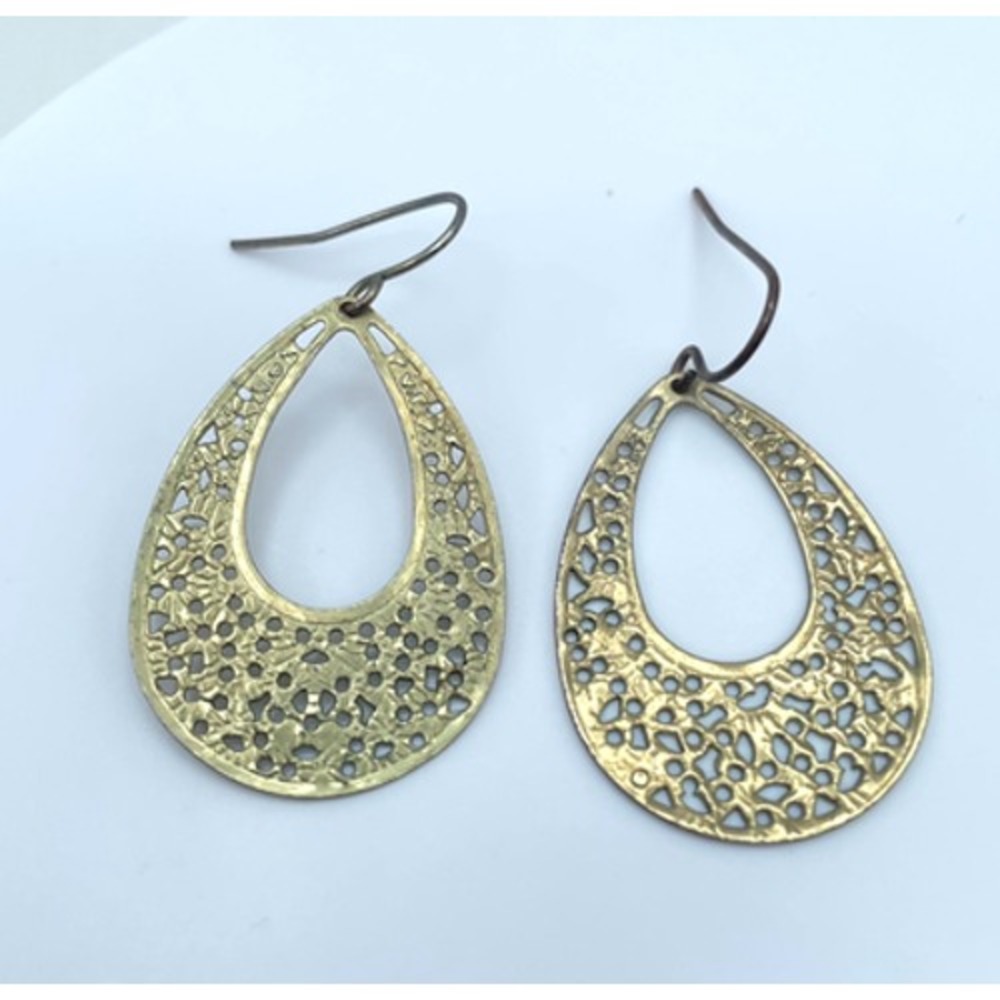 Gold-Tone Bohemian Floral Cutout Filigree Teardrop Dangle French Hook Earrings